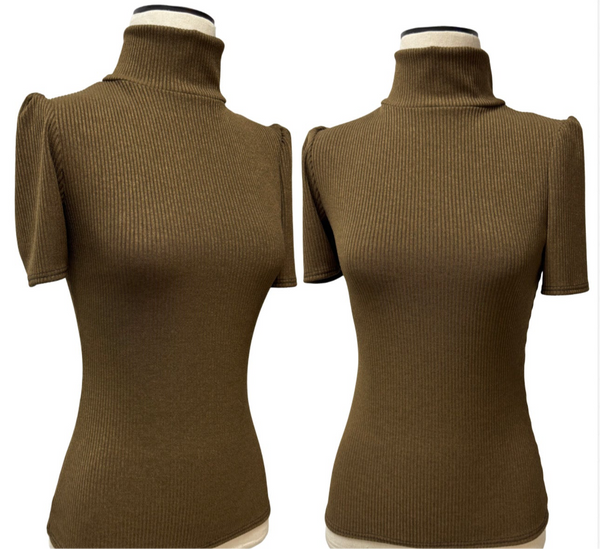 Turtleneck - Brown Ribbed Knit