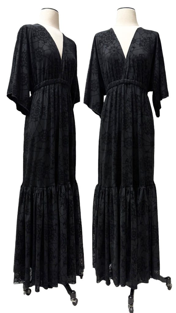 Boho Maxi in velvet spiderweb mesh

